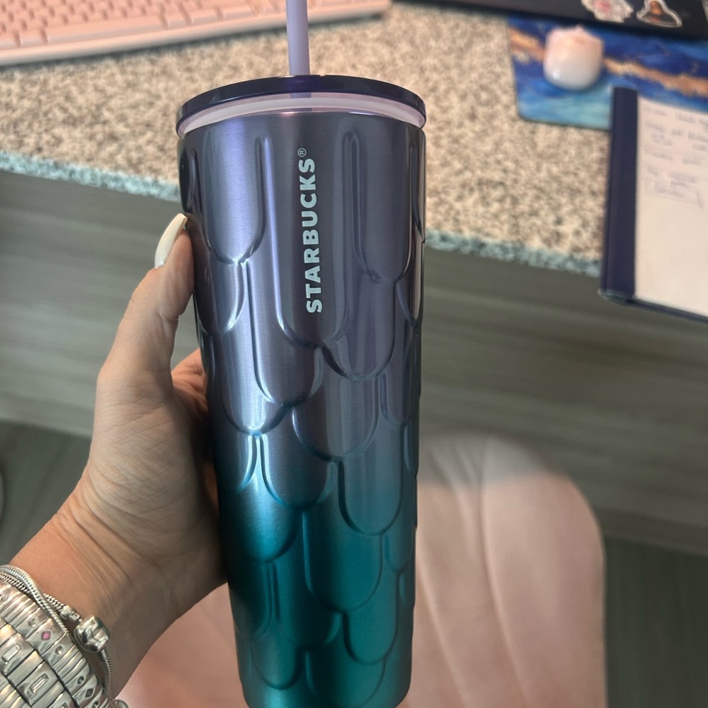 Starbucks mermaid tumbler never used